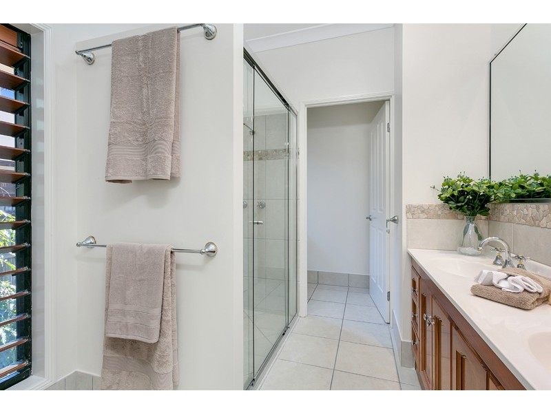 31 Gloucester Street, Whitfield QLD 4870