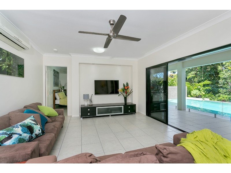 31 Gloucester Street, Whitfield QLD 4870