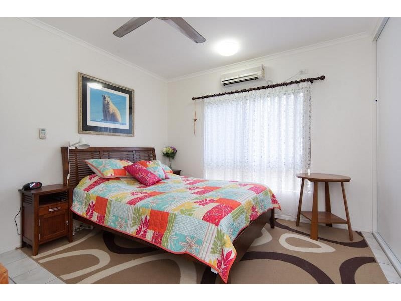 25 Pepperina Street, Mooroobool QLD 4870