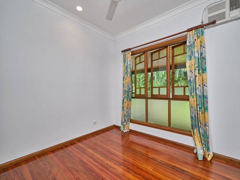 23 Callum Street, Mooroobool QLD 4870