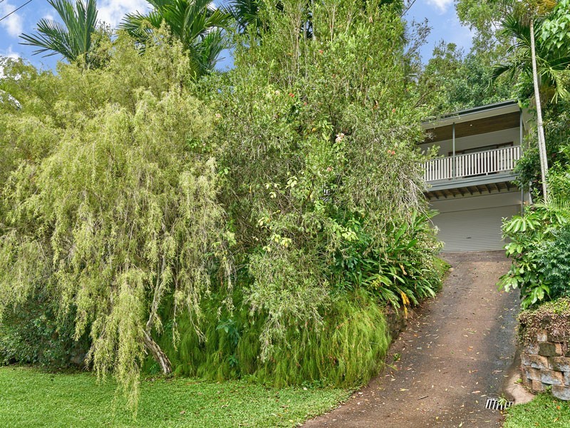 23 Callum Street, Mooroobool QLD 4870