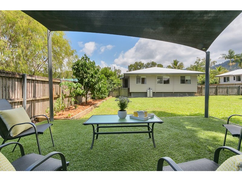 18 McGregor Street, Manoora QLD 4870