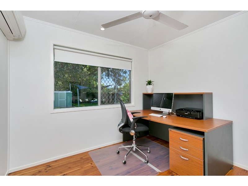 18 McGregor Street, Manoora QLD 4870