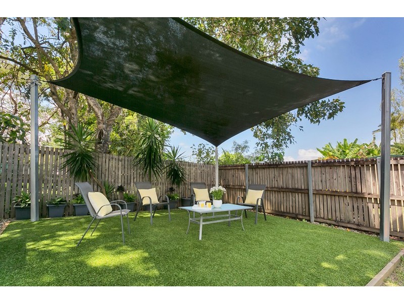18 McGregor Street, Manoora QLD 4870