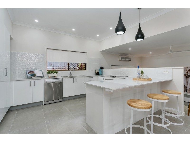 5 Gouldian Street, Bayview Heights QLD 4868