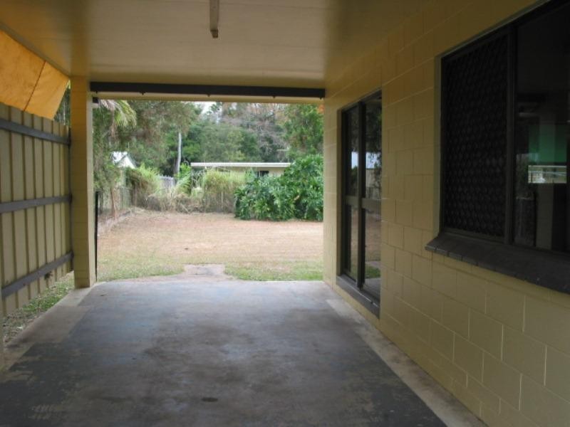57 Wilks Street, Westcourt QLD 4870