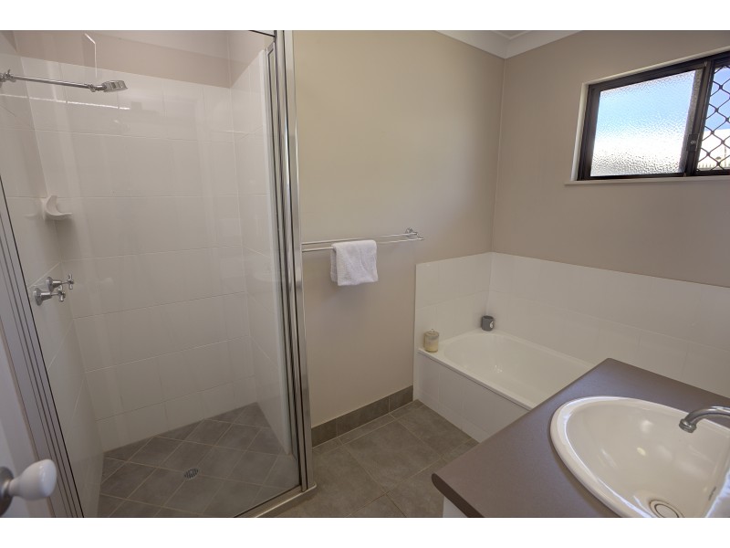 5 Doritis Close, Edmonton QLD 4869