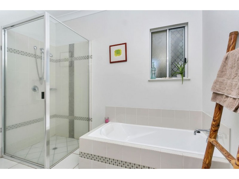 15 Baldwin Close, White Rock QLD 4868