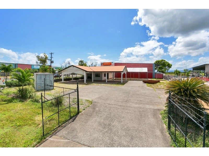 10 Mt Koolmoon Street, Smithfield QLD 4878