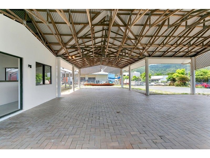 10 Mt Koolmoon Street, Smithfield QLD 4878