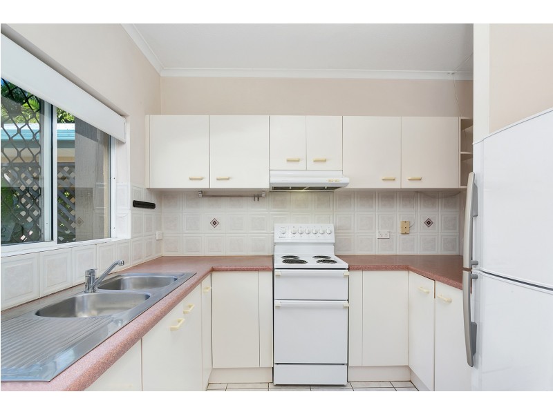 4/2 Grantala Street, Manoora QLD 4870