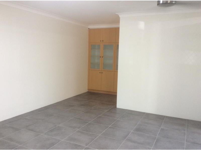 2/123 Greenslopes Street, Edge Hill QLD 4870