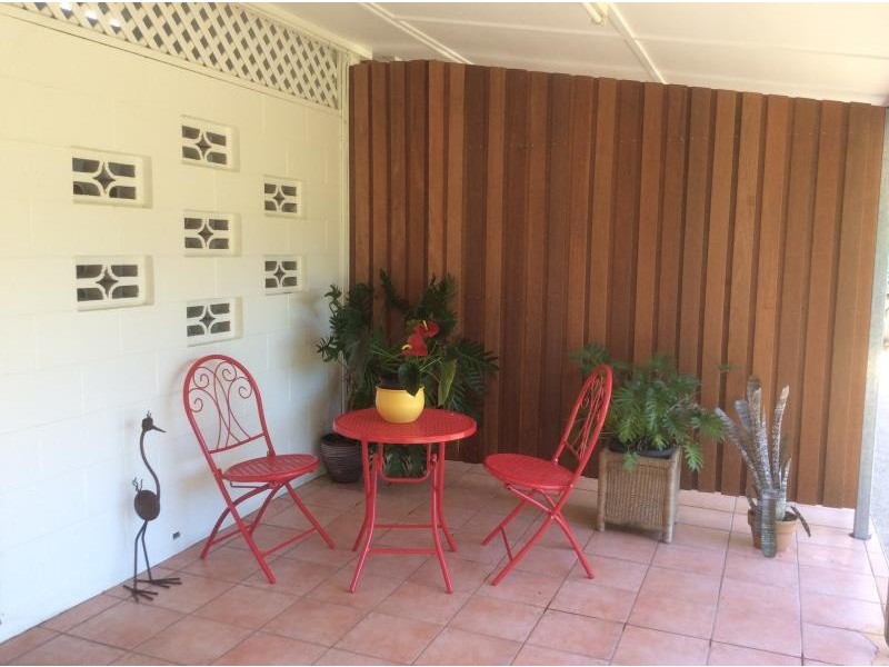 2/123 Greenslopes Street, Edge Hill QLD 4870