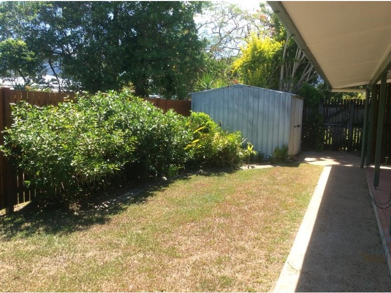 2/123 Greenslopes Street, Edge Hill QLD 4870