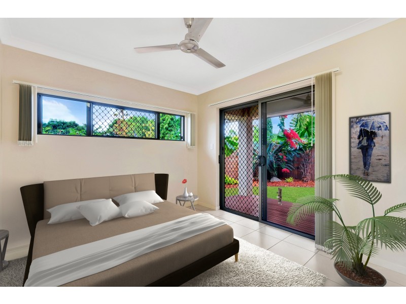 6 Savaii Close, Palm Cove QLD 4879