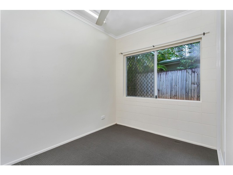 32 Dodd Court, Mooroobool QLD 4870