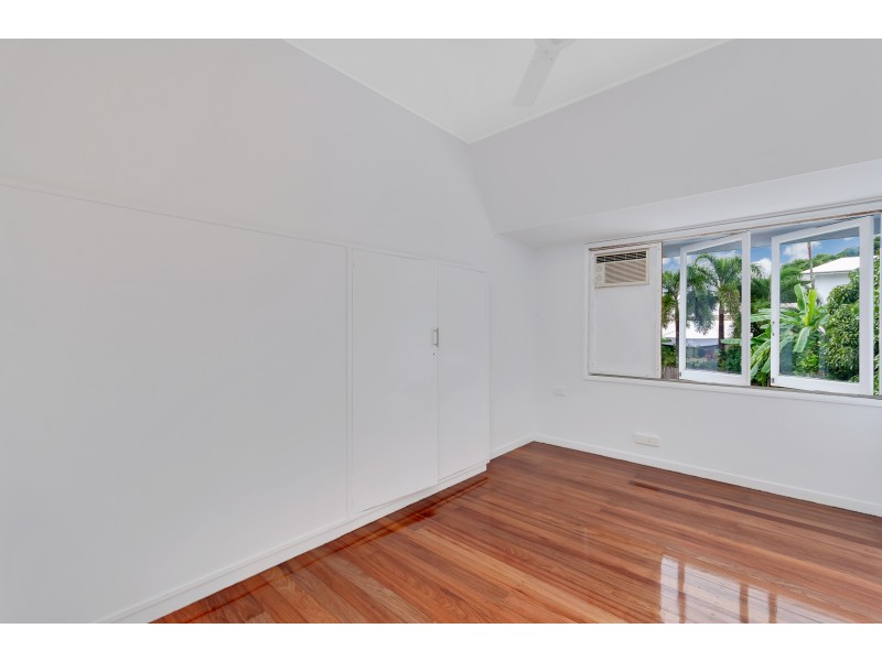 39 Kamerunga Road, Stratford QLD 4870