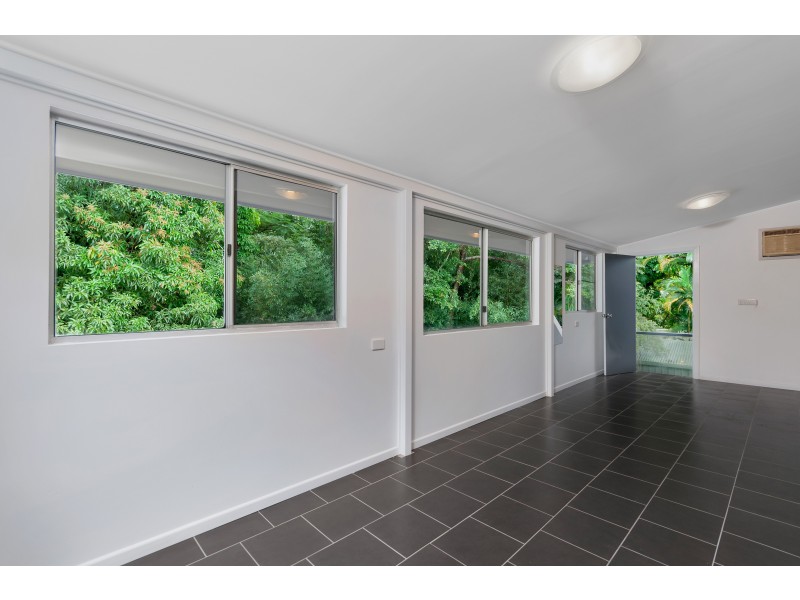 39 Kamerunga Road, Stratford QLD 4870