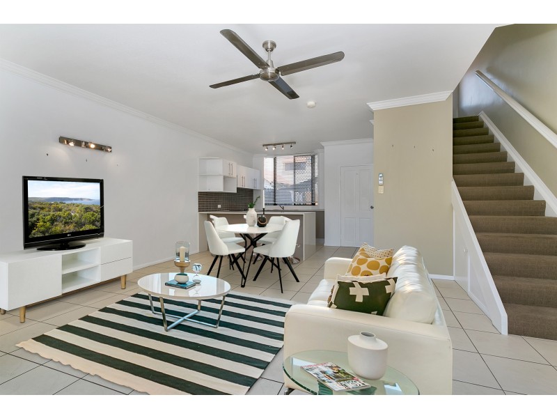 8/9-11 Margaret Street, Redlynch QLD 4870