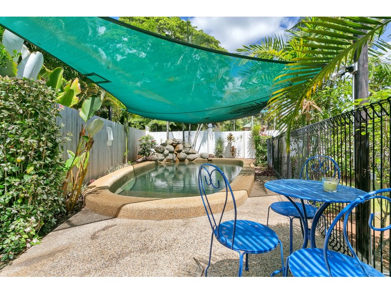 8/9-11 Margaret Street, Redlynch QLD 4870