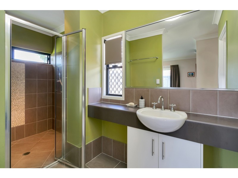 3 Myalup Close, Kewarra Beach QLD 4879