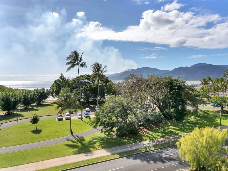 401/279 Esplanade, Cairns North QLD 4870
