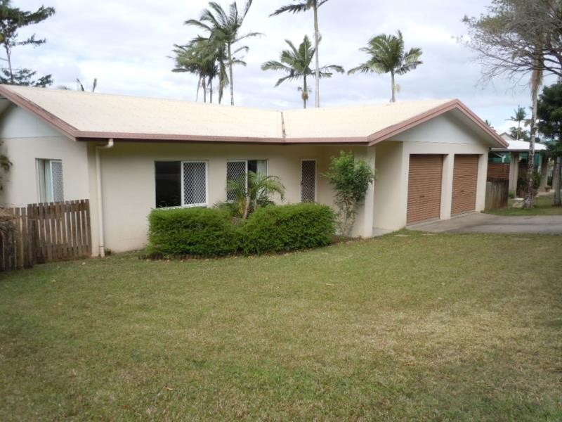 32 McFarlane Drive, Kanimbla QLD 4870