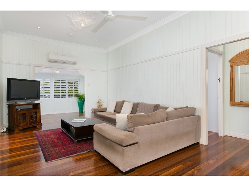 116 Cairns Street, Cairns North QLD 4870