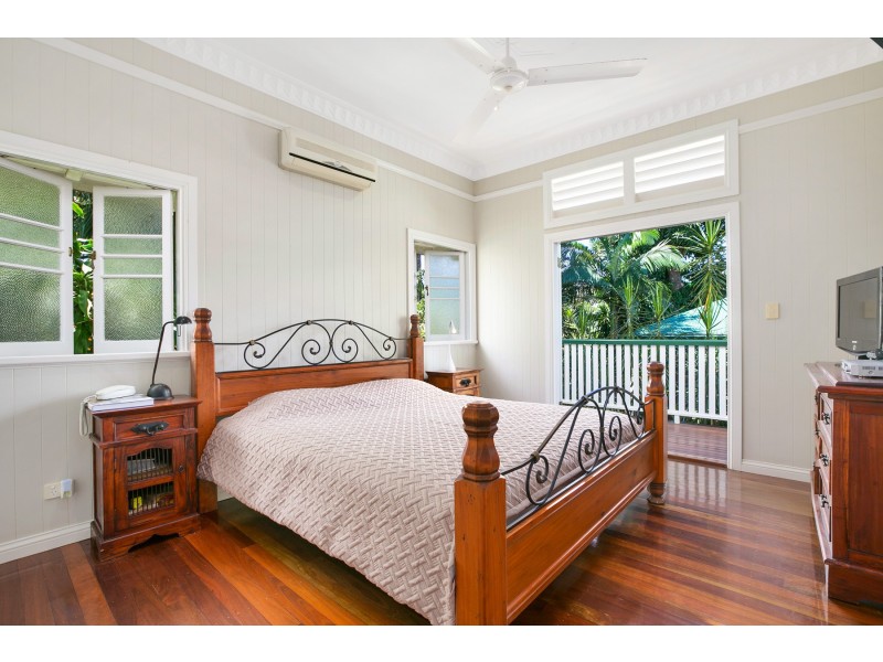 116 Cairns Street, Cairns North QLD 4870