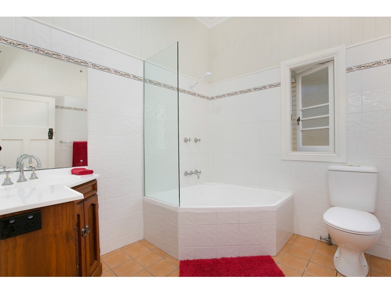 116 Cairns Street, Cairns North QLD 4870
