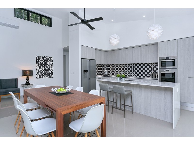 23 Litara Court, Palm Cove QLD 4879