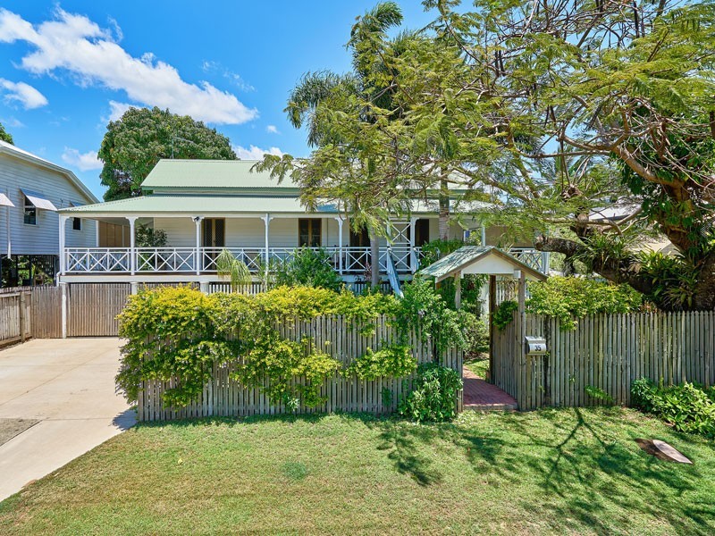 35 Upward Street, Parramatta Park QLD 4870