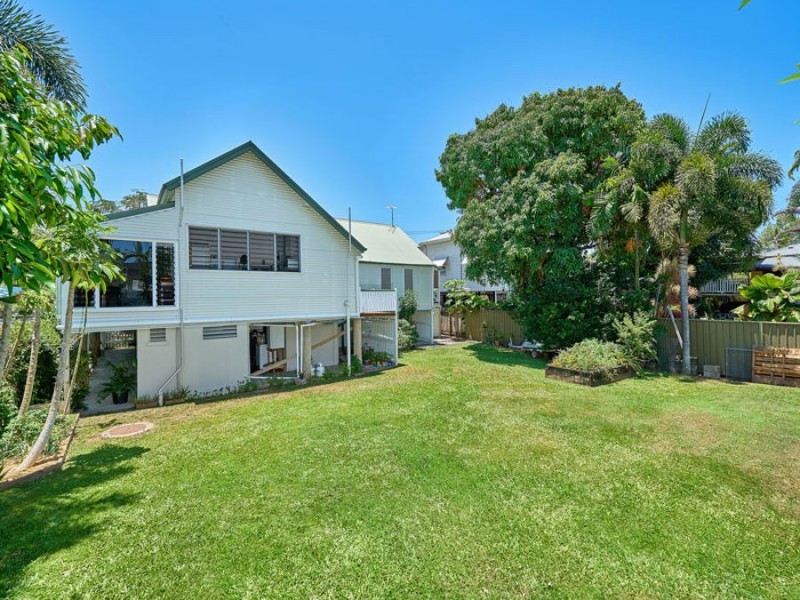 35 Upward Street, Parramatta Park QLD 4870