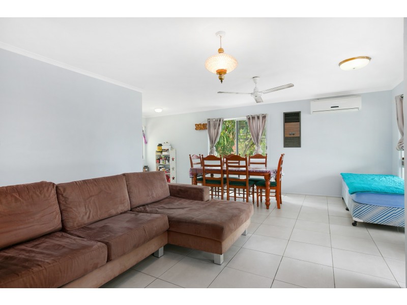 97 Tills Street, Westcourt QLD 4870