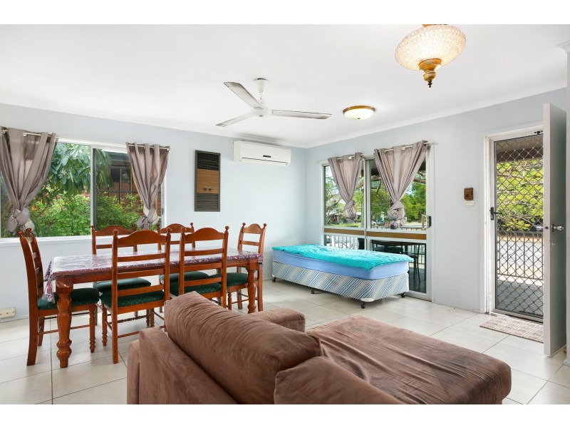 97 Tills Street, Westcourt QLD 4870