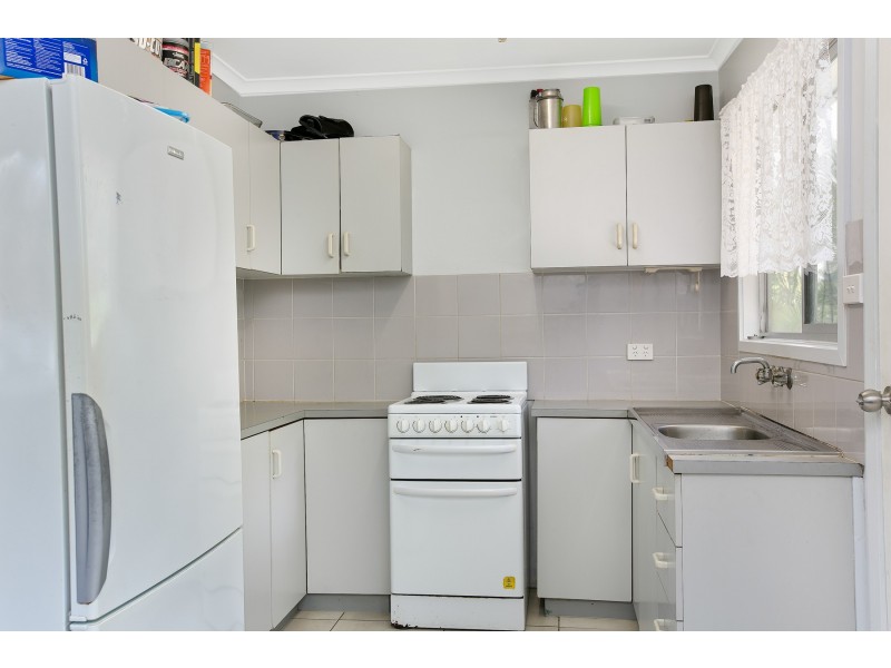 97 Tills Street, Westcourt QLD 4870