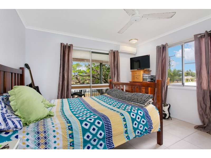 97 Tills Street, Westcourt QLD 4870