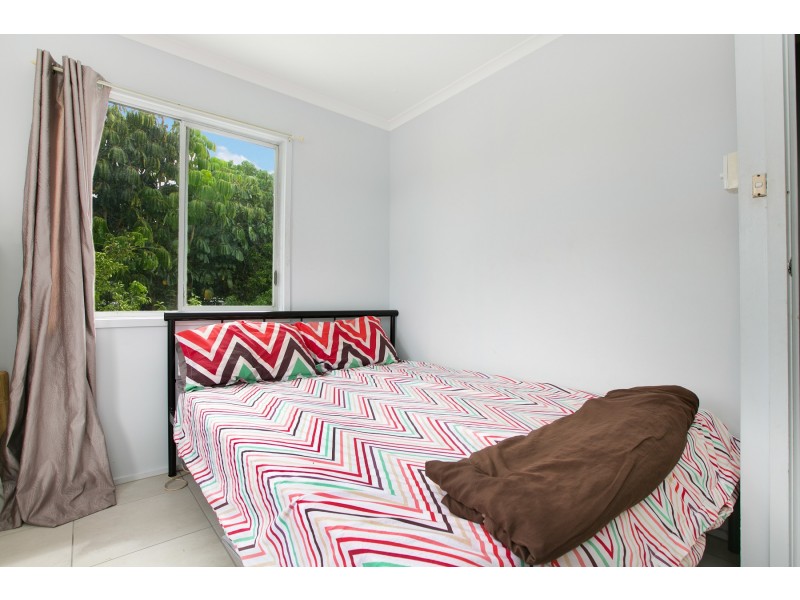 97 Tills Street, Westcourt QLD 4870