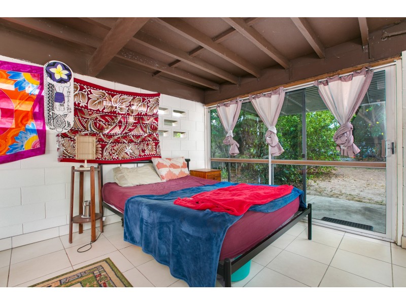 97 Tills Street, Westcourt QLD 4870