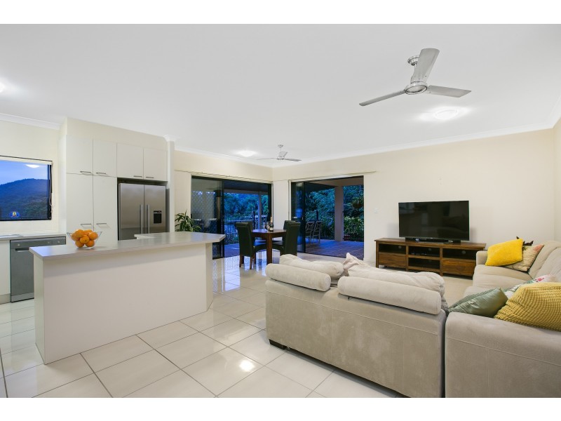 9 Palmer Rise, Brinsmead QLD 4870