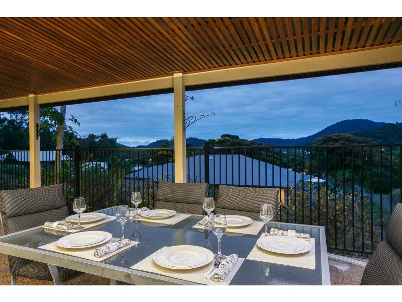 9 Palmer Rise, Brinsmead QLD 4870