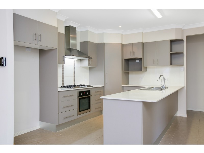 3 Perch Street, Kanimbla QLD 4870