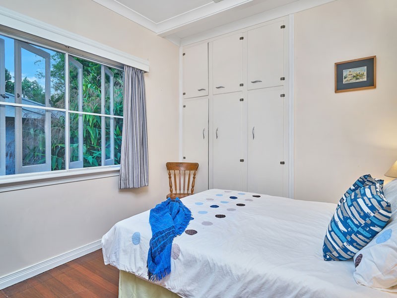 138 Hillview Crescent, Whitfield QLD 4870