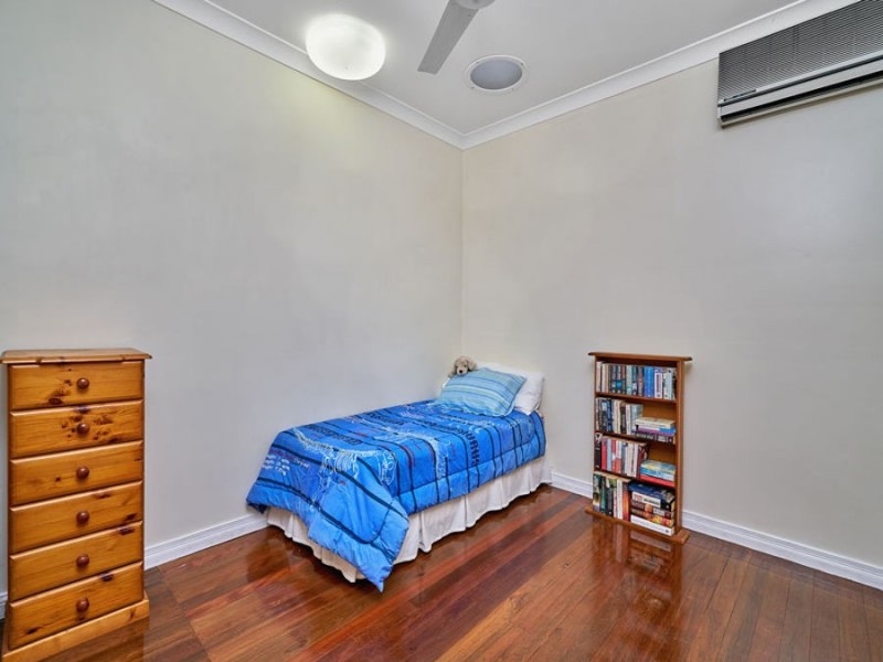 138 Hillview Crescent, Whitfield QLD 4870