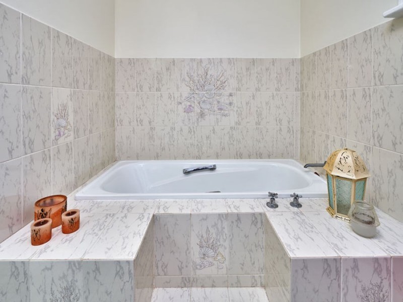 138 Hillview Crescent, Whitfield QLD 4870