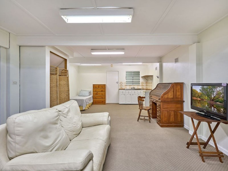 138 Hillview Crescent, Whitfield QLD 4870