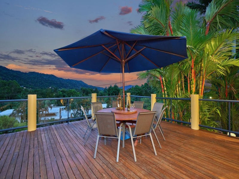 138 Hillview Crescent, Whitfield QLD 4870