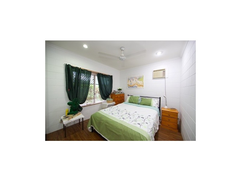 4/3-4 Holden Close, Whitfield QLD 4870