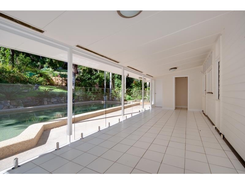 60 Hutchinson Street, Whitfield QLD 4870