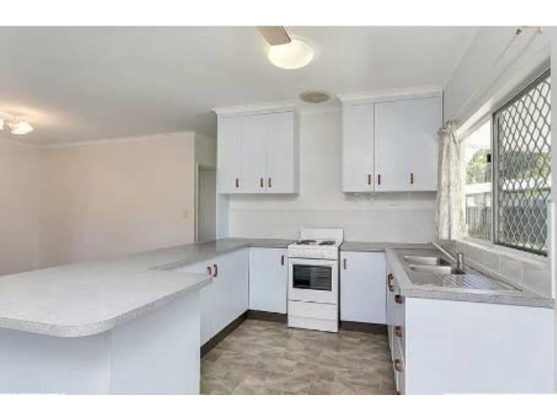 15 Chelsea Close, Kewarra Beach QLD 4879